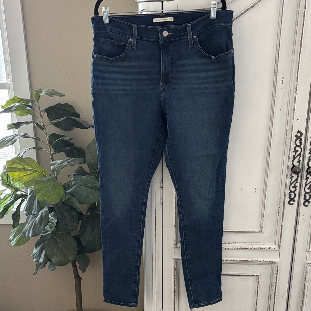 Levi’s 311 Shaping Skinny Denim Blue Jeans, Women’s Size 32